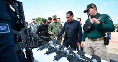 Eduardo Ramírez encabeza entrega de armamento a las corporaciones de seguridad estatal Eduardo Ramírez encabeza entrega de armamento a las corporaciones de seguridad estatal