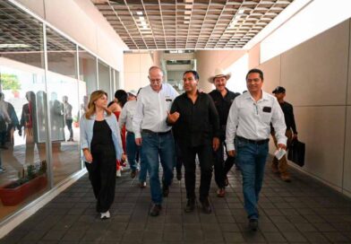 Eduardo Ramírez y Julio Berdegué supervisan avances de la Planta Moscamed en Metapa de Domínguez