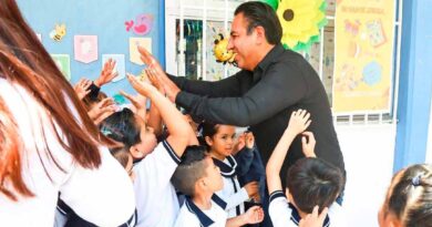 Eduardo Ramírez celebra el Centenario de la Escuela Primaria Camilo Pintado Eduardo Ramírez celebra el Centenario de la Escuela Primaria Camilo Pintado