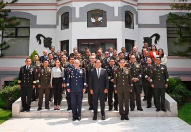 Eduardo Ramírez diserta conferencia magistral a invitación del secretario de la Defensa Nacional
