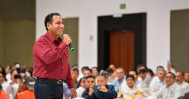 Eduardo Ramírez reconoce labor de quienes construyen escuelas en Chiapas