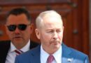 Ronald Johnson presume extradiciones y operativos contra los cárteles en su primer año como embajador en México