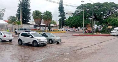 CNTE levanta plantón en PEMEX, pero la presión continua con la huelga y plantón en el centro de la capital y libera de cobros caseta de Tuxtla Gutiérrez-San Cristóbal