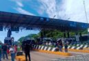 Maestros de la CNTE toman casetas de Chiapa de Corzo y Ocozocoautla; los conductores se van sin pagar Maestros de la CNTE toman casetas de Chiapa de Corzo y Ocozocoautla; los conductores se van sin pagar