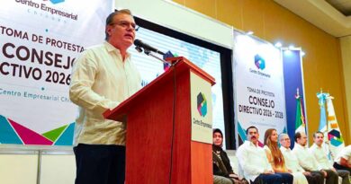 Paco Chacón refrenda alianza del Gobierno de la Nueva ERA con el empresariado chiapaneco Paco Chacón refrenda alianza del Gobierno de la Nueva ERA con el empresariado chiapaneco