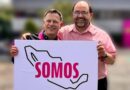 Le mochan “México” y se queda en “Somos”… con mapa de México