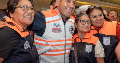 Eduardo Ramírez entrega equipamiento para reforzar la protección civil ante la temporada de lluvias en Tuxtla Eduardo Ramírez entrega equipamiento para reforzar la protección civil ante la temporada de lluvias en Tuxtla