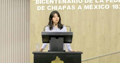 Refuerza UNICACH formación académica con el Primer Parlamento Universitario