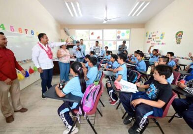 Eduardo Ramírez inaugura obras por más de 3.6 mdp en escuela de Tuxtla Gutiérrez