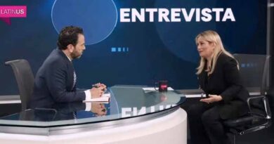 Maru Campos acusó a Ariadna Montiel de tener nexos con el narco durante reunión con Sheinbaum Maru Campos acusó a Ariadna Montiel de tener nexos con el narco durante reunión con Sheinbaum